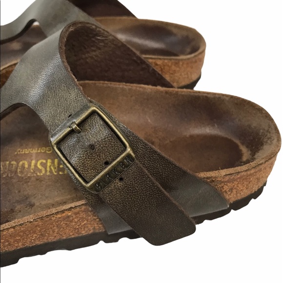 The BIRKENSTOCK Gizeh Thong Sandal Bronze Size 4 - Picture 13 of 16